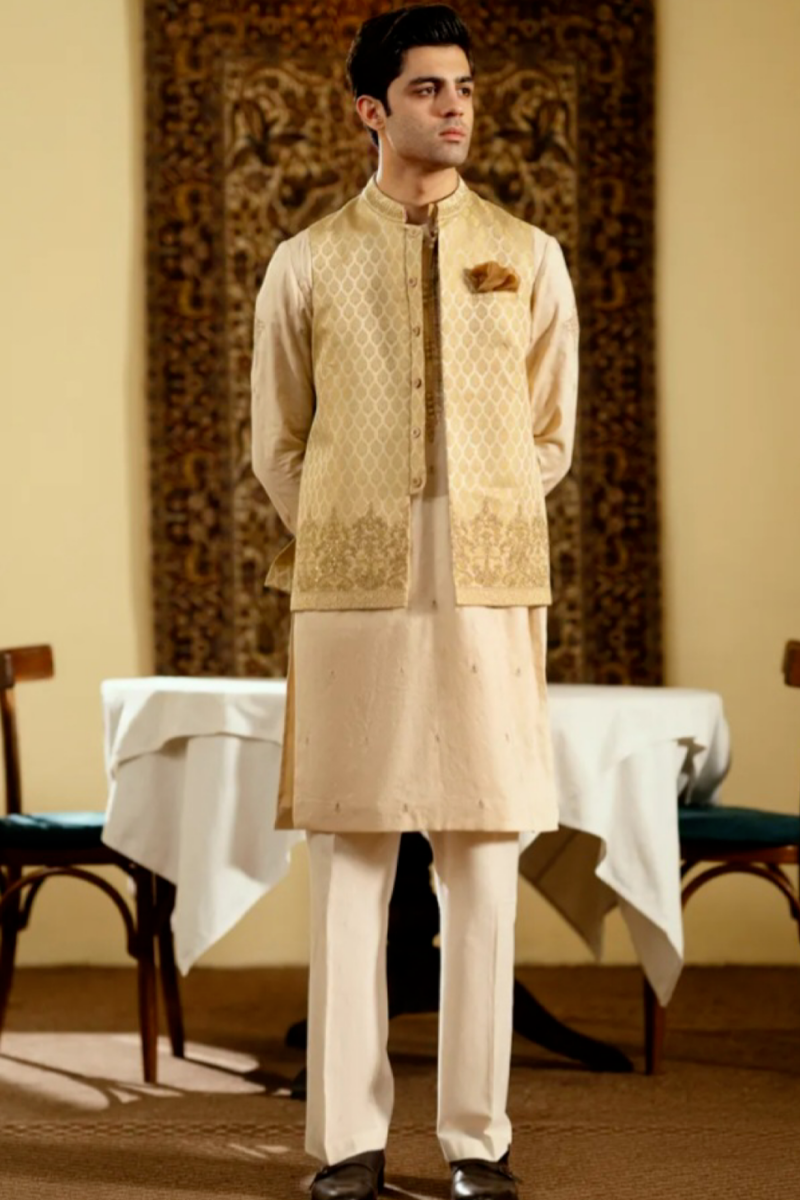 J. Waist Coats J01