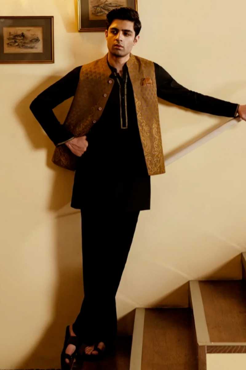 J. Waist Coats J02
