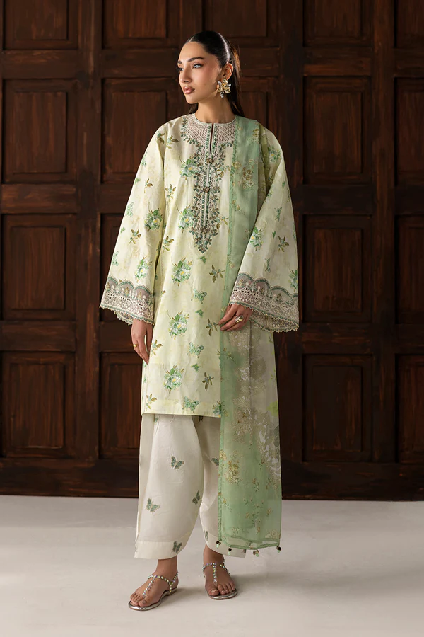 Baroque Embroidered Lawn - B032